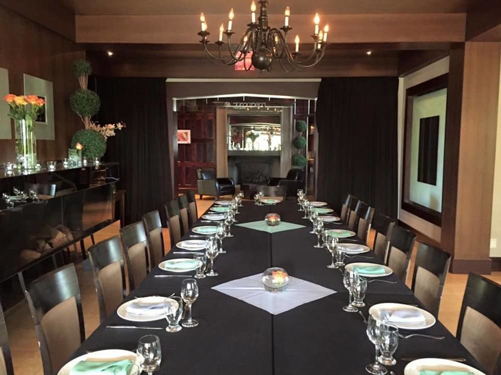 English Inn Esquimalt 外观 照片
