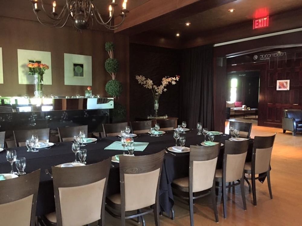 English Inn Esquimalt 外观 照片
